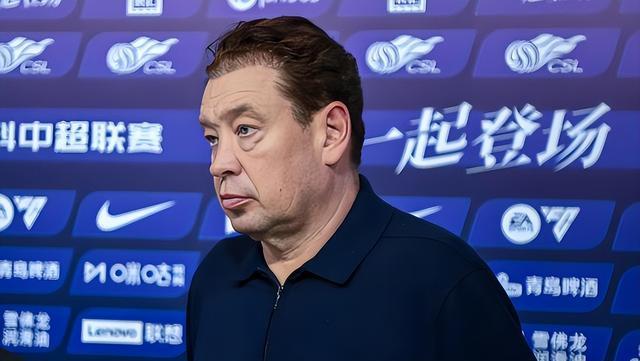 才能得到俱, 外援路易斯